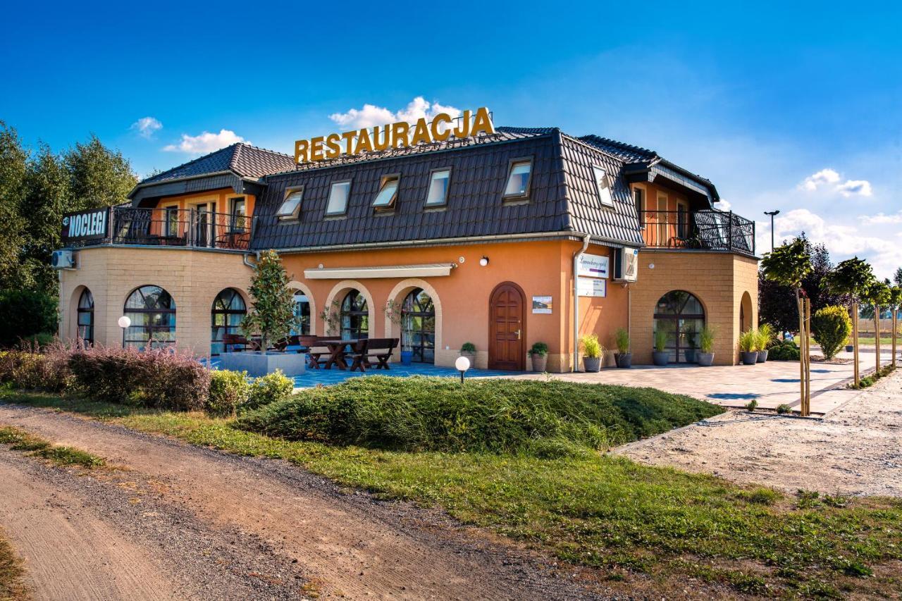 Hotel Lawendowy Ogrod Brzeg Esterno foto