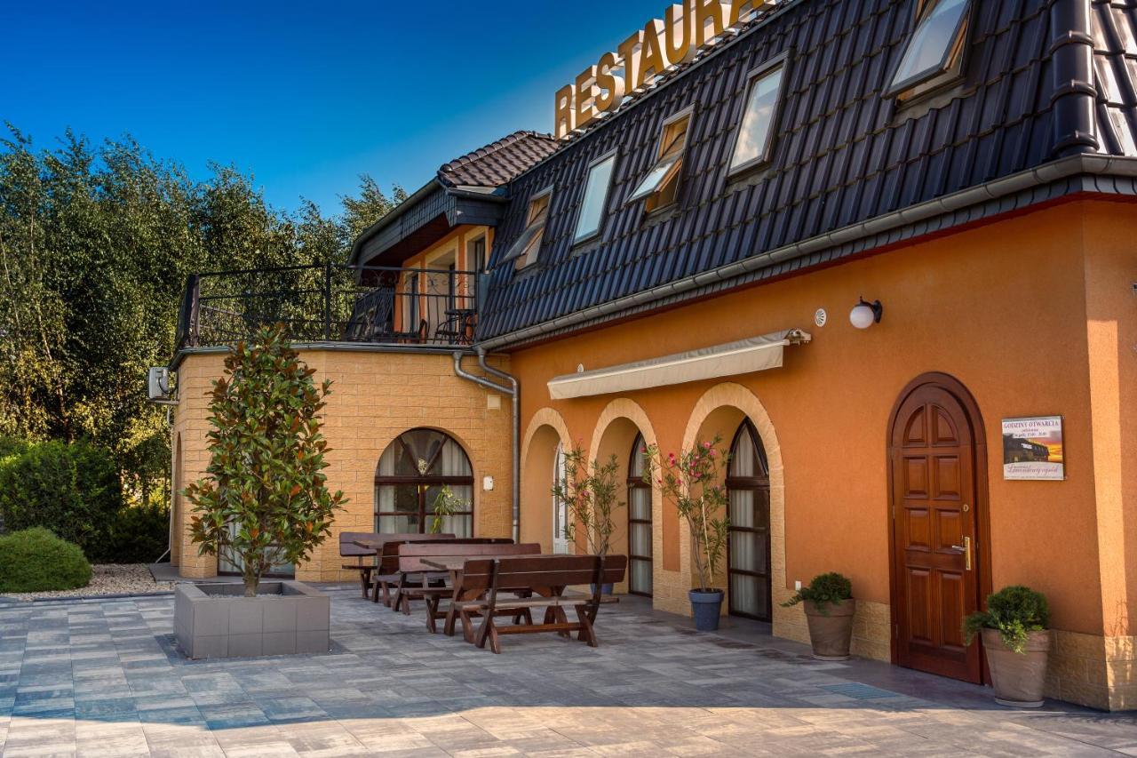 Hotel Lawendowy Ogrod Brzeg Esterno foto