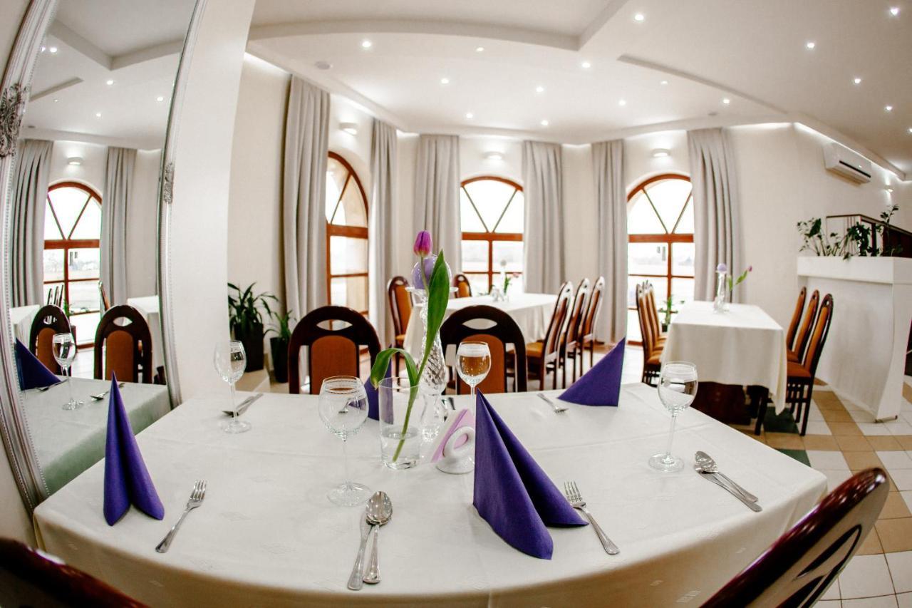 Hotel Lawendowy Ogrod Brzeg Esterno foto