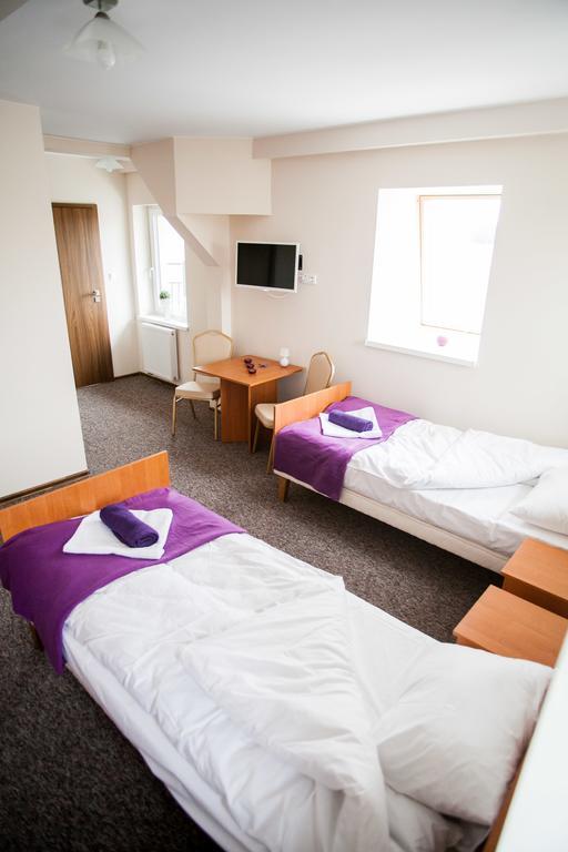 Hotel Lawendowy Ogrod Brzeg Esterno foto